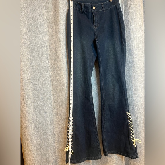 SHEIN ICON Women's Criss Cross Strap High Waist Flared Bottom Jeans - Picture 5 of 15